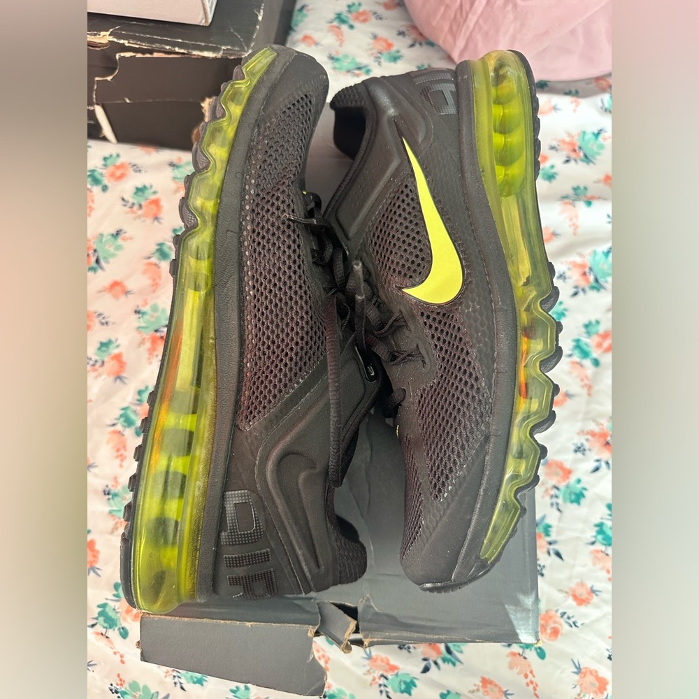 Nike Air Max 2013 (Black Volt) - Picture 8 of 9